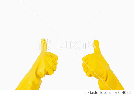 Gloves showing thumbs up 6834033