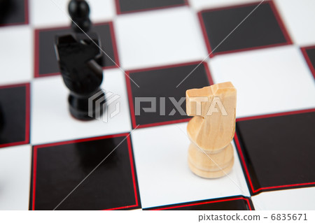 Chess pieces on the board 6835671