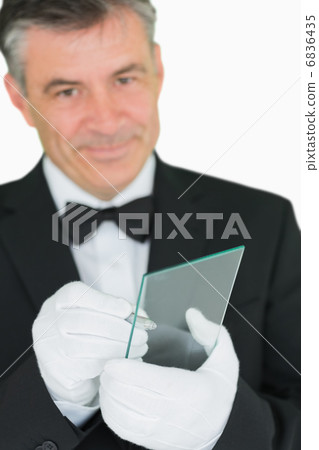 Smiling waiter using virtual screen 6836435