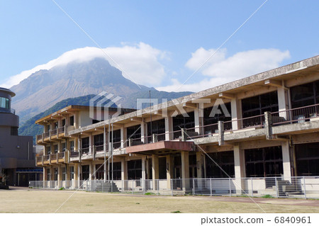 Ohno Kiba Elementary School 6840961