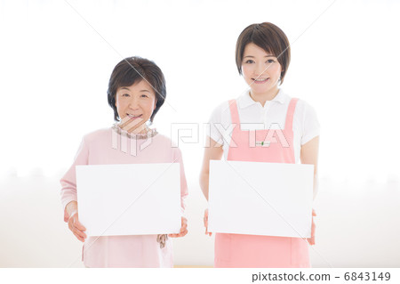 Senior Senior 6843149