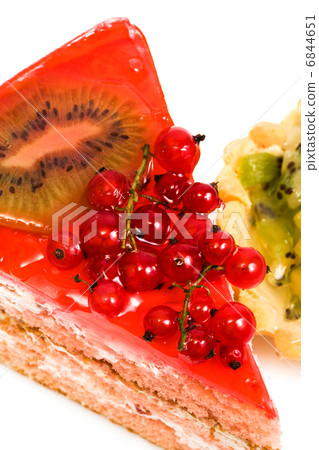 cake with currant cake with currant 6844651