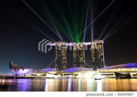 新加坡夜視圖 6844997
