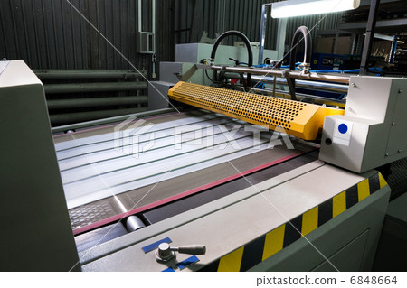 Polygraphic process 6848664