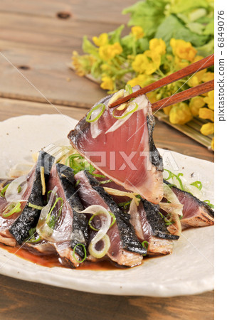 Tatake of bonito 6849076