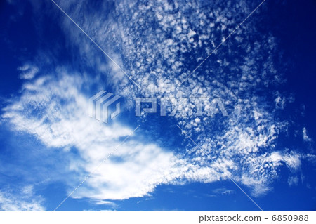 Summer sky 6850988