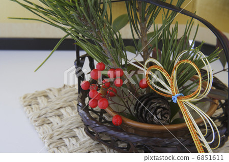 金花和日本插花 6851611