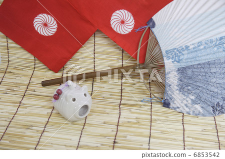 紅色帽子和風扇 紅色帽子和風扇 6853542