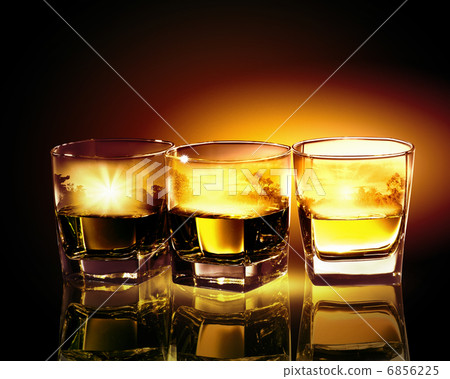 Three glasses of whiskey 6856225