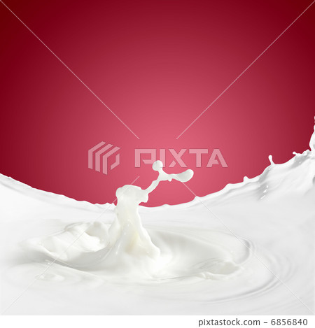 Pouring milk splash Pouring milk splash 6856840