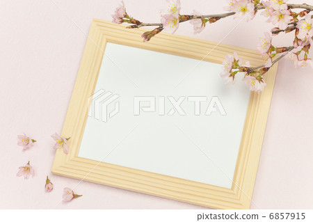 畫框和櫻桃樹 6857915