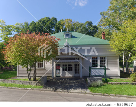 Edwin Dunn Memorial Hall [A083160] 6859637