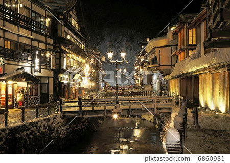 Ginzan hot spring at night 6860981