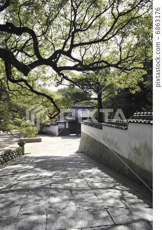 Mouri Mansion in Chofu 6863176