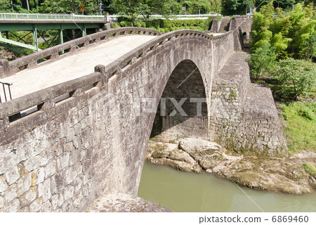 九州熊本美里鎮佛教橋的石橋 6869460