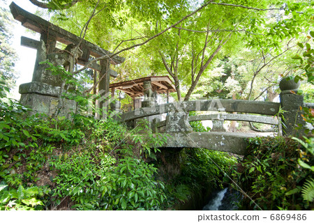 Stone bridge of Kyushu Kumamoto Miyavi Stone bridge of Nakahara Shrine Stone bridge of Kyushu Kumamoto Miyavi Stone bridge of Nakahara Shrine 6869486