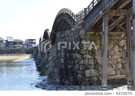 從右岸看到的“金泰橋”(山口縣岩國市岩國市) 從右岸看到的“金泰橋”(山口縣岩國市岩國市) 6870878