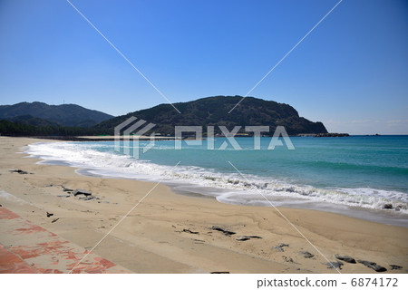 White Cran Beach beach 6874172