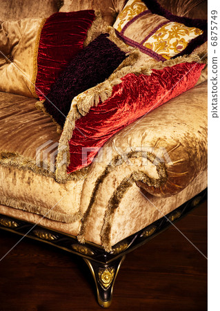 velvet cushions 6875749