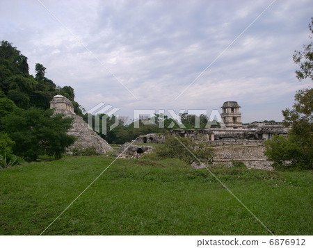 Palenque ruins 6876912