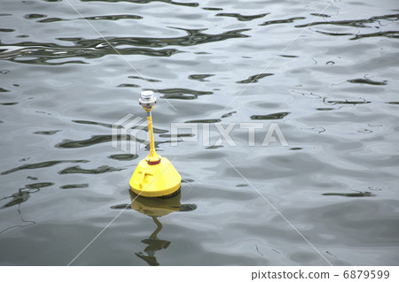 一個浮標 6879599