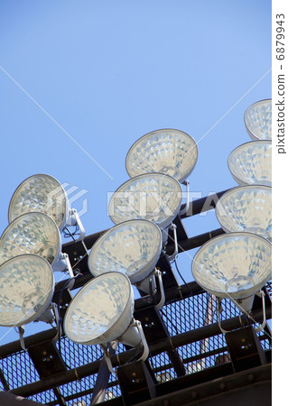 一盞照明燈 6879943