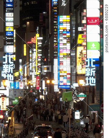 大阪北新地 6880219