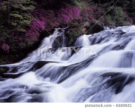 Ryuzo no Taki 6880681