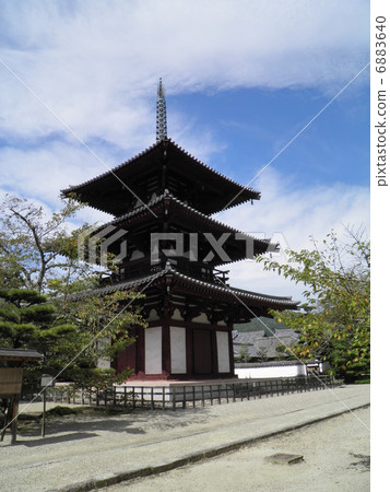 Ibarune的Horinji三塔 6883640
