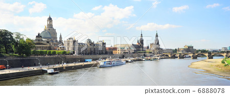 Dresden panorama 6888078