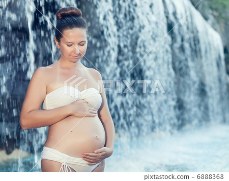 Pregnant woman Pregnant woman 6888368