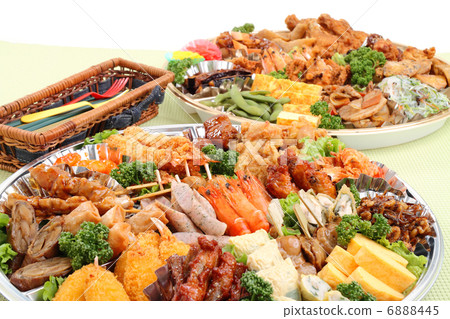 Hors d'oul 6888445