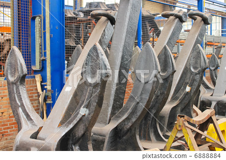 Anchors stored in stock shipyard 6888884
