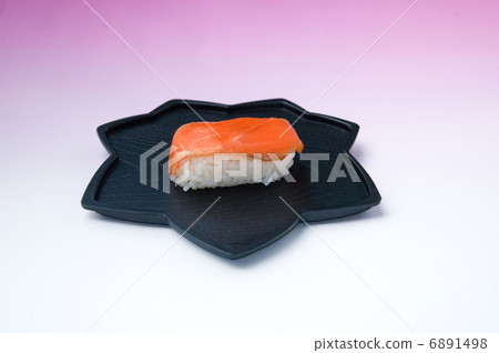 三文魚_黑盆地 6891498
