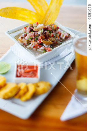 Plate of ceviche 6891656