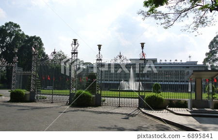 Unification Hall (Former Presidential Palace) · The land of the end of the Vietnam War 6895841