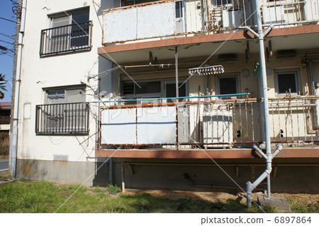 公寓大樓 6897864