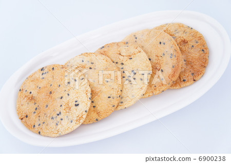 Sesame rice cracker 6900238