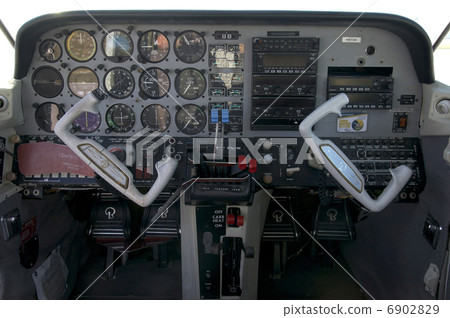 座艙 6902829