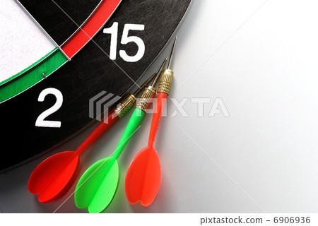 arrows and darts target 6906936
