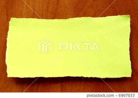 sheet of torn paper 6907033