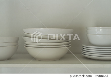 Two generations family 6908681