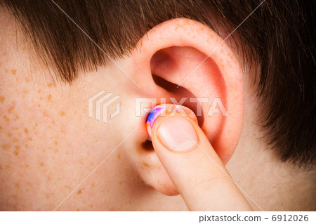 earplug 6912026