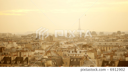 Sunset in Paris 6912902