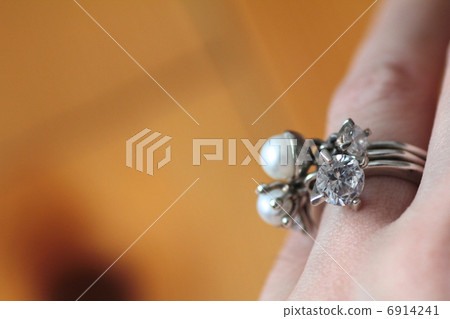 Three-row silver ring with large charm 6914241