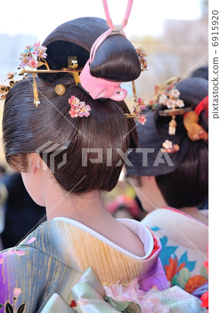 Kochi wig festival beautiful women March 4 Kochi Castle shooting in front of the gate 6915920