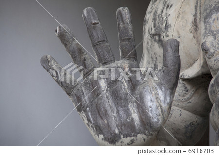 Jinpozan寺Kanemasa雕像 6916703