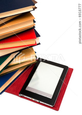 reader and old books 6918777