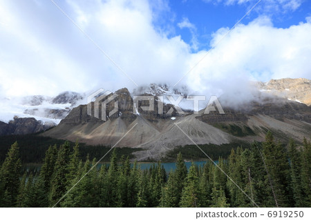 Canadian Rocky Mountain Parks 6919250