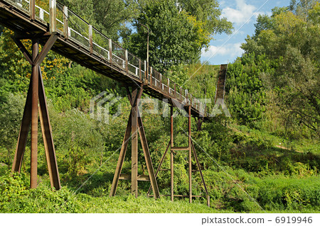 Footbridge 6919946